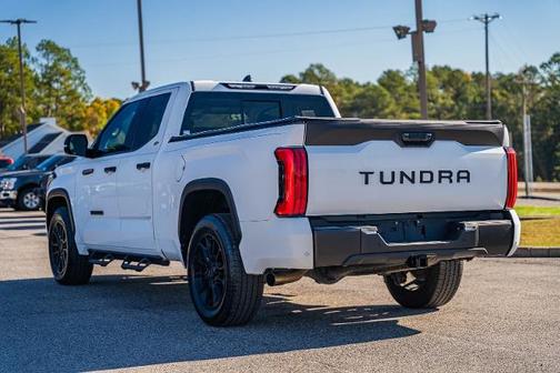 2022 Toyota Tundra SR5