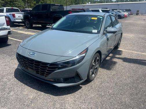 2022 Hyundai ELANTRA LIMITED
