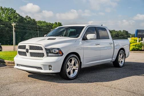 2018 RAM 1500 SPORT
