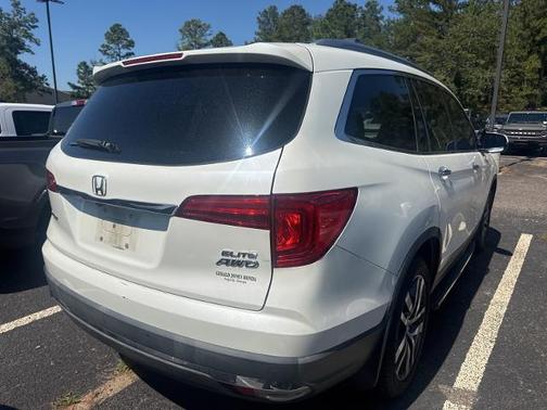 2018 Honda Pilot ELITE