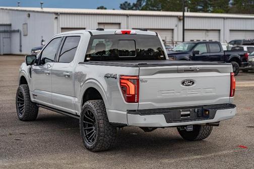 2024 Ford F-150 PLATINUM