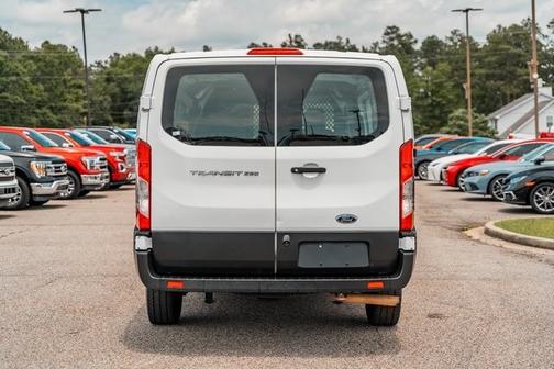2021 Ford Transit-250 BASE