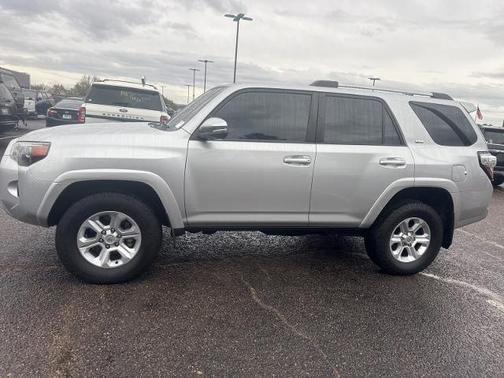 2022 Toyota 4Runner SR5 PREMIUM