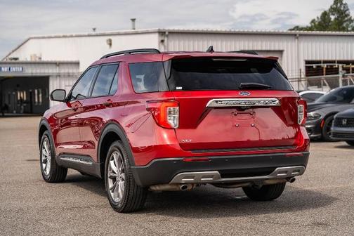 RAPID RED MET TINTED CC 2023 Ford Explorer XLT