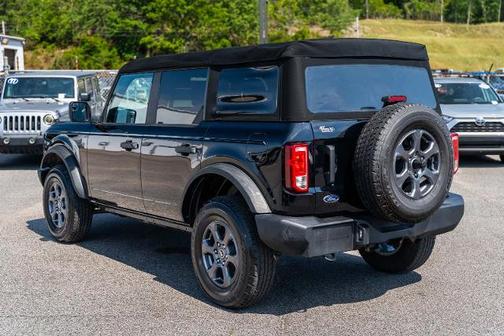 SHADOW BLACK 2022 Ford Bronco