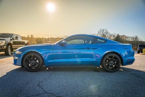 2020 Ford Mustang ECOBOOST