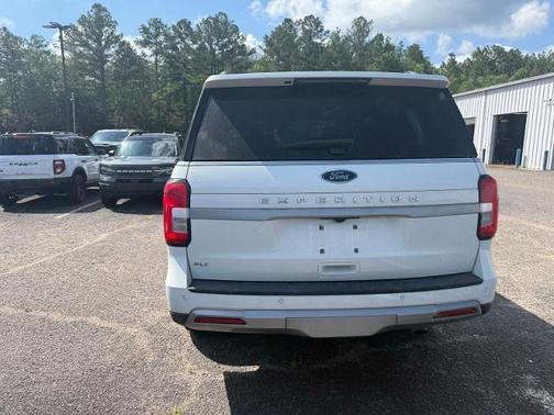 STAR WHITE MET TRI-COAT 2024 Ford Expedition XLT