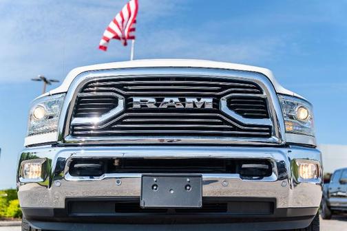 2018 RAM 2500 LONGHORN