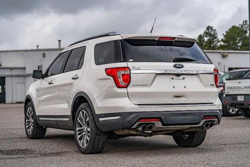 WHITE PLATINUM MET TRI-COAT 2018 Ford Explorer PLATINUM