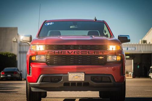 2020 Chevrolet Silverado 1500 CUSTOM