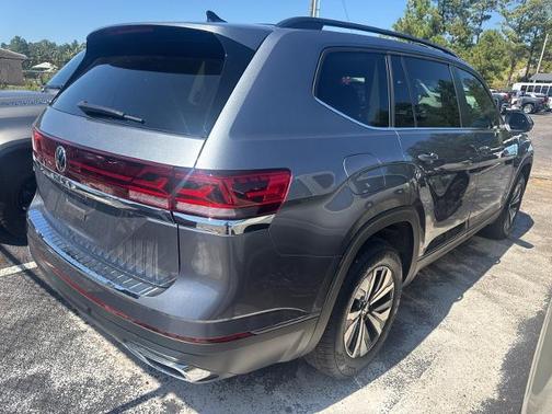2024 Volkswagen Atlas 2.0T SE