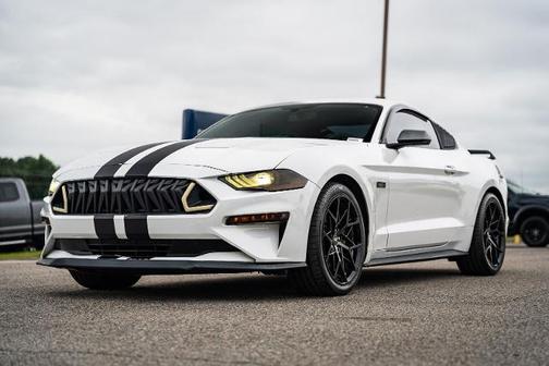 OXFORD WHITE 2020 Ford Mustang