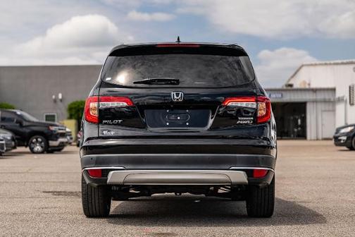 2021 Honda Pilot TOURING 8-PASSENGER
