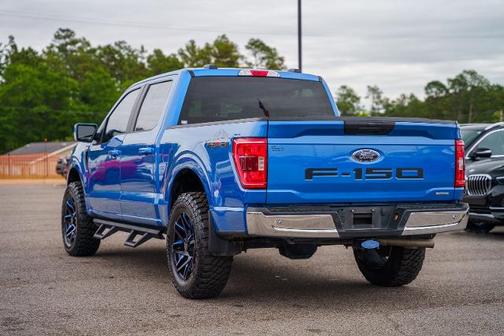 VELOCITY BLUE METALLIC 2021 Ford F-150 XL