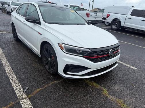 Pure White w/ Black Roof 2021 Volkswagen Jetta 2.0T AUTOBAHN