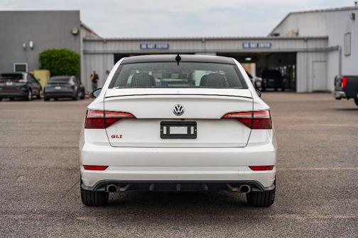 Pure White w/ Black Roof 2021 Volkswagen Jetta 2.0T AUTOBAHN