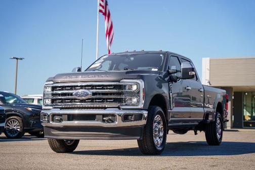 CARBONIZED GRAY 2024 Ford F-250 LARIAT