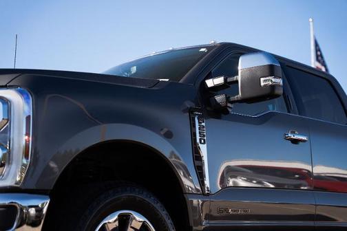 CARBONIZED GRAY 2024 Ford F-250 LARIAT