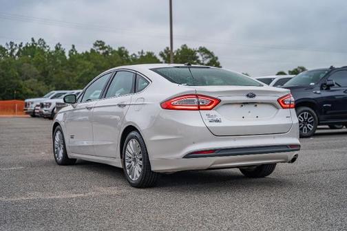 2016 Ford Fusion Energi SE LUXURY