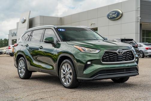 2023 Toyota Highlander L