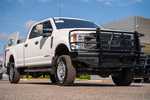 OXFORD WHITE 2017 Ford F-350 XL