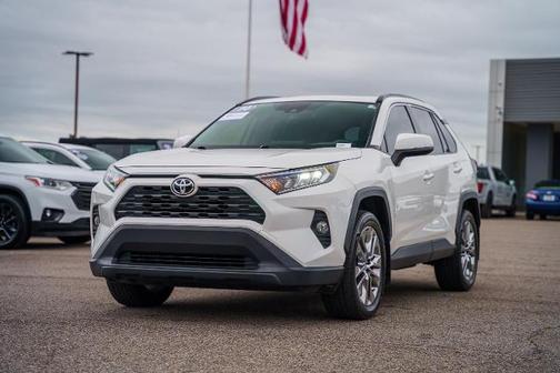 2020 Toyota RAV4 XLE PREMIUM