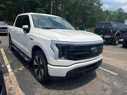 STAR WHITE METALLIC TRICOAT 2022 Ford F-150