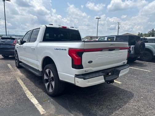 STAR WHITE METALLIC TRICOAT 2022 Ford F-150