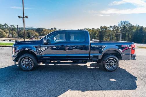 2023 Ford F-250 LARIAT