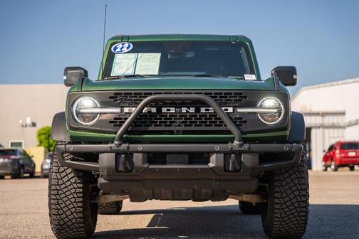 ERUPTION GREEN METALLIC 2022 Ford Bronco ADVANCED