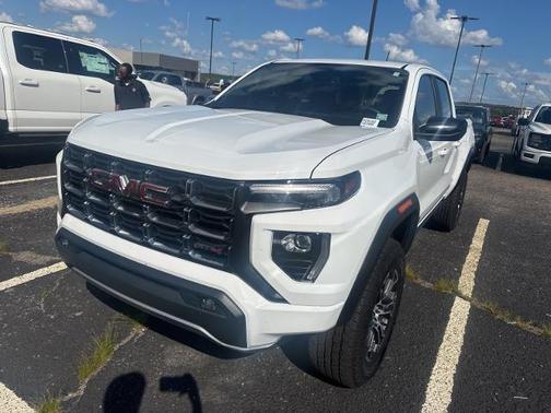 2024 GMC Canyon AT4