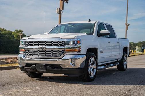 2017 Chevrolet Silverado 1500 LT W/1LT