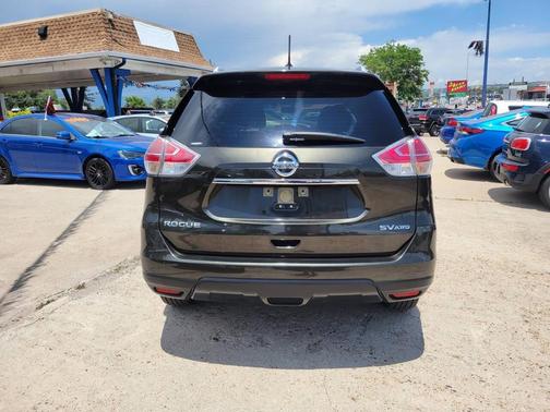 2016 Nissan Rogue SV