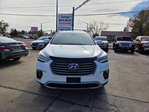 2017 Hyundai SANTA FE SE