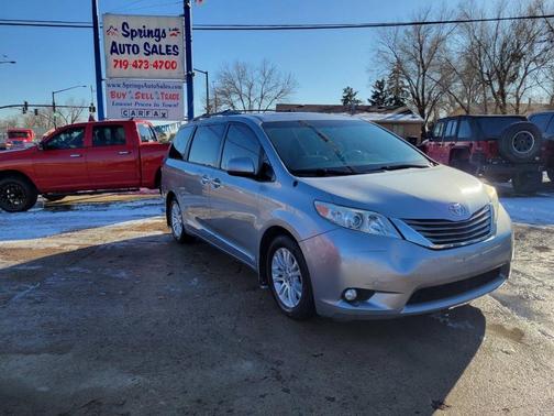 2013 Toyota Sienna XLE