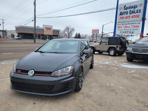 2017 Volkswagen Golf GTI SE 4-Door