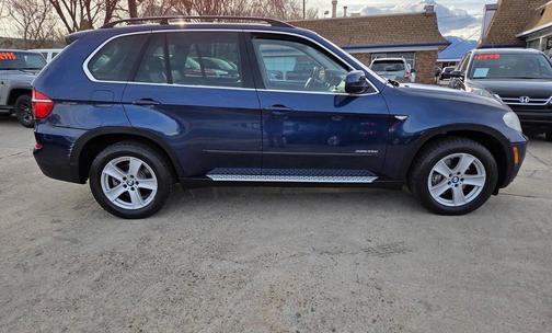 Deep Sea Blue Metallic 2013 BMW X5 xDrive35d