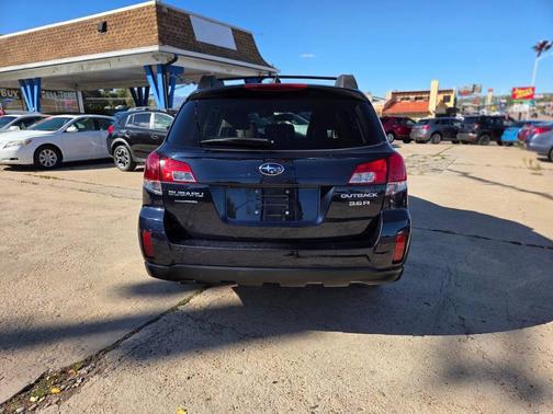2013 Subaru Outback 3.6R Limited