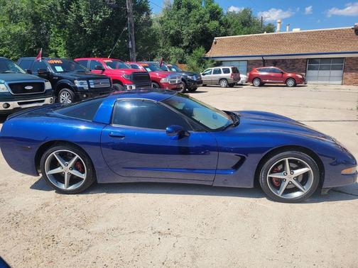 2004 Chevrolet Corvette Base