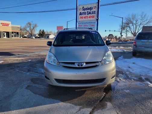 2009 Toyota Sienna LE
