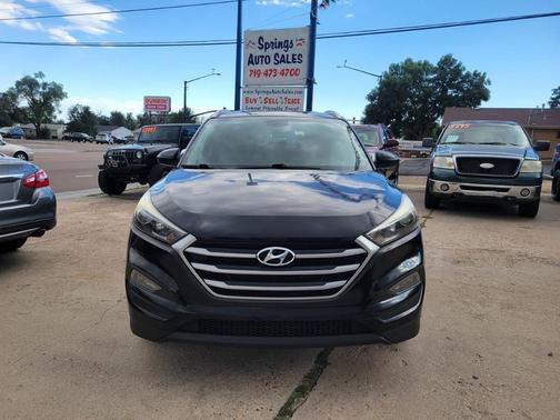 2017 Hyundai TUCSON SE