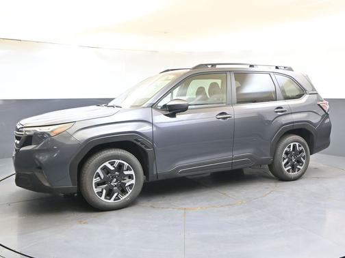 Magnetite Gray Metallic 2025 Subaru Forester Premium