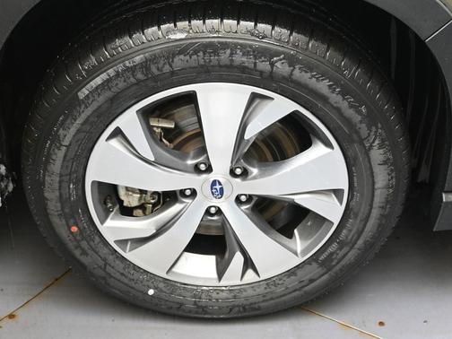 2024 Subaru Ascent Premium 7-Passenger