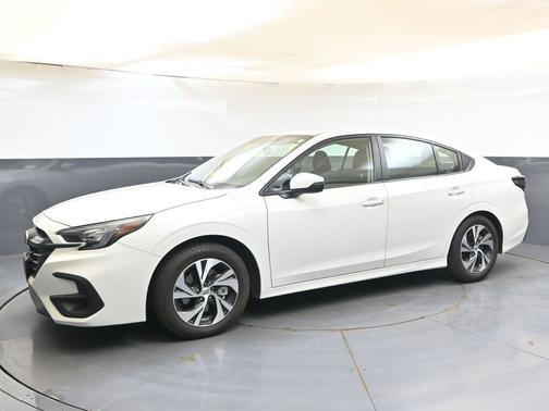 Crystal White Pearl 2025 Subaru Legacy Premium