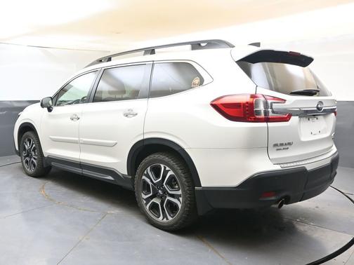 Crystal White Pearl 2023 Subaru Ascent Touring 7-Passenger