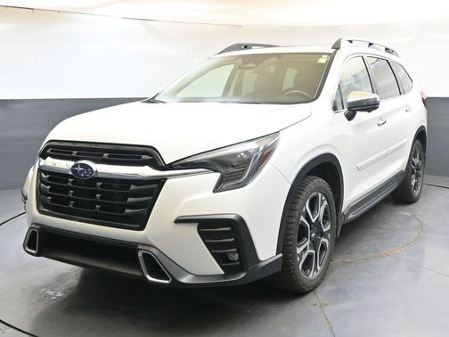 Crystal White Pearl 2023 Subaru Ascent Touring 7-Passenger