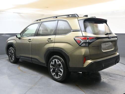 Autumn Green 2025 Subaru Forester Premium