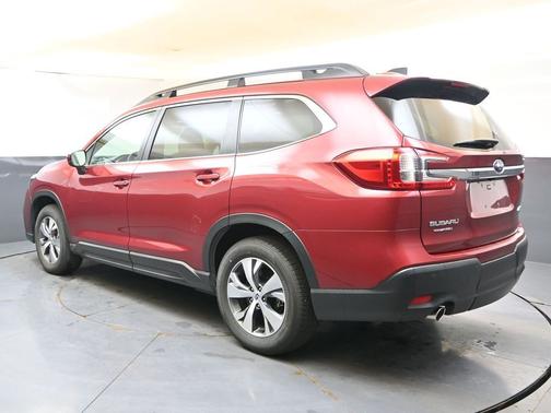 Crimson Red Pearl 2025 Subaru Ascent Premium 8-Passenger