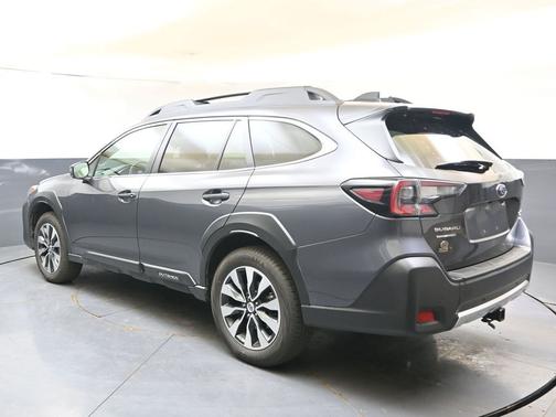 Magnetite Gray Metallic 2025 Subaru Outback Limited XT