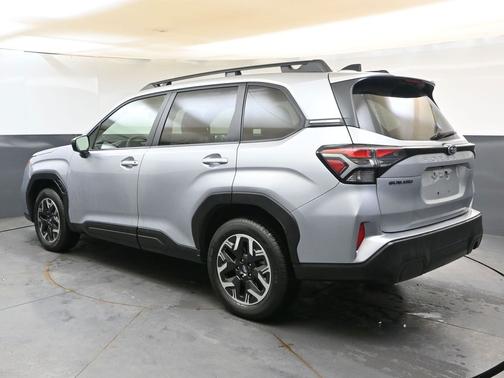 Ice Silver 2025 Subaru Forester Premium
